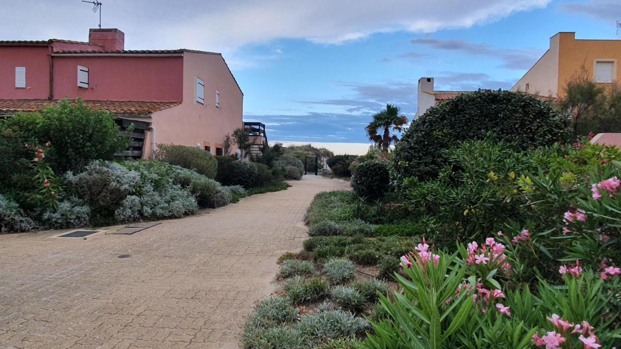 Appartement Avec Vaste Terrasse A 30 M Des Dunes Agde Kültér fotó